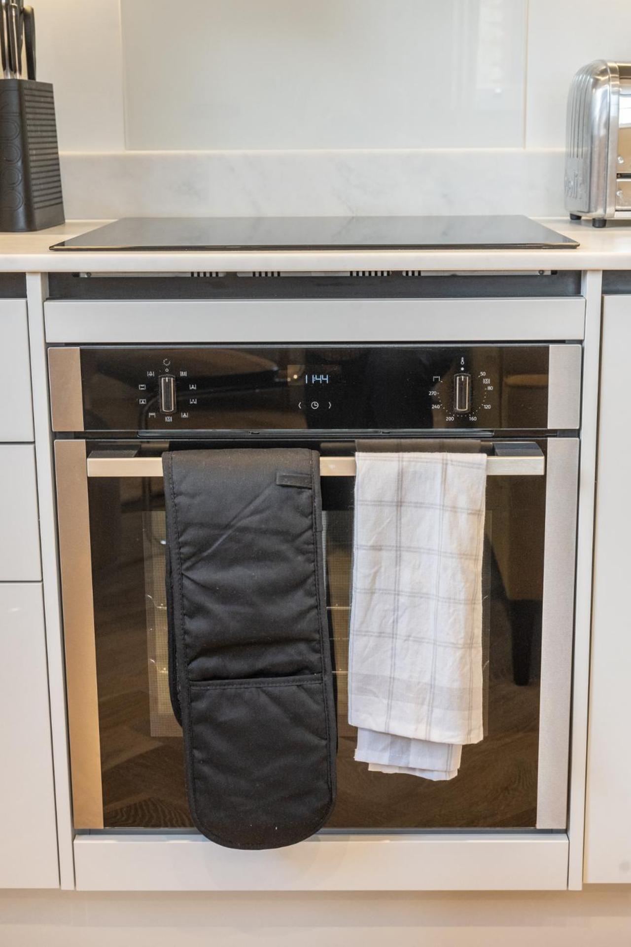 Modern, Stylish Newly Refurbished 2Nd Floor Apartment In Fitzrovia London Eksteriør bilde
