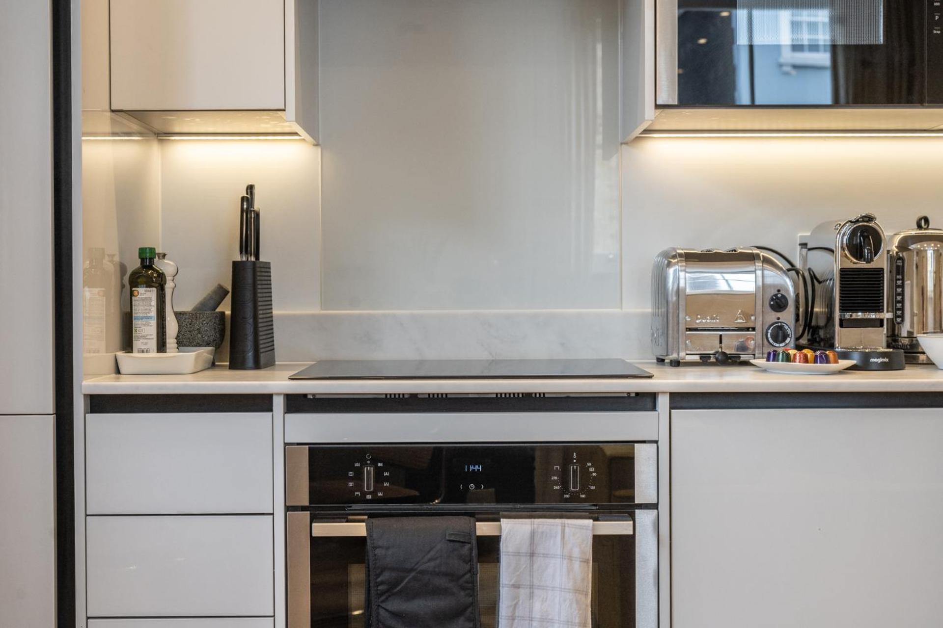 Modern, Stylish Newly Refurbished 2Nd Floor Apartment In Fitzrovia London Eksteriør bilde