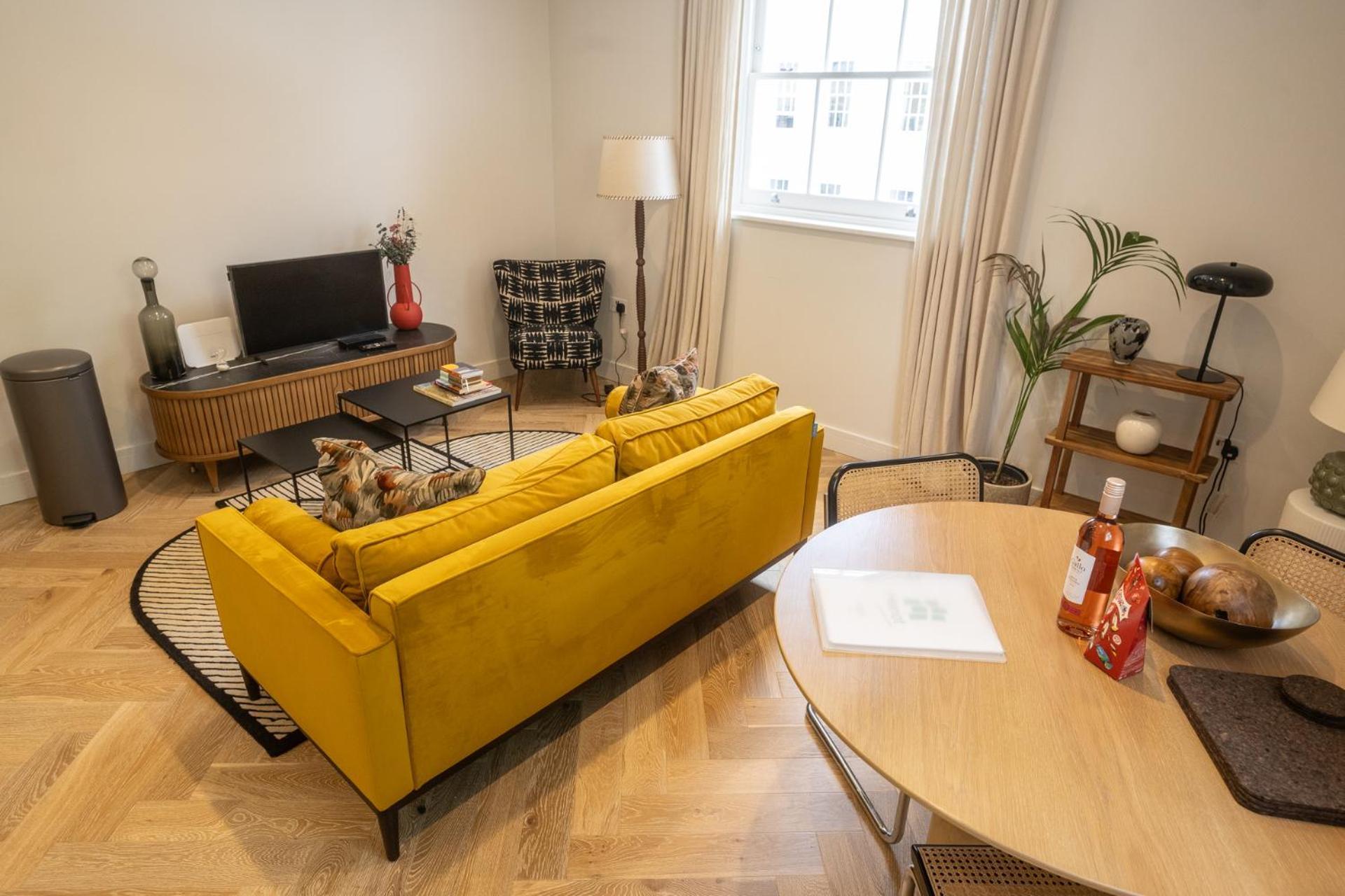 Modern, Stylish Newly Refurbished 2Nd Floor Apartment In Fitzrovia London Eksteriør bilde