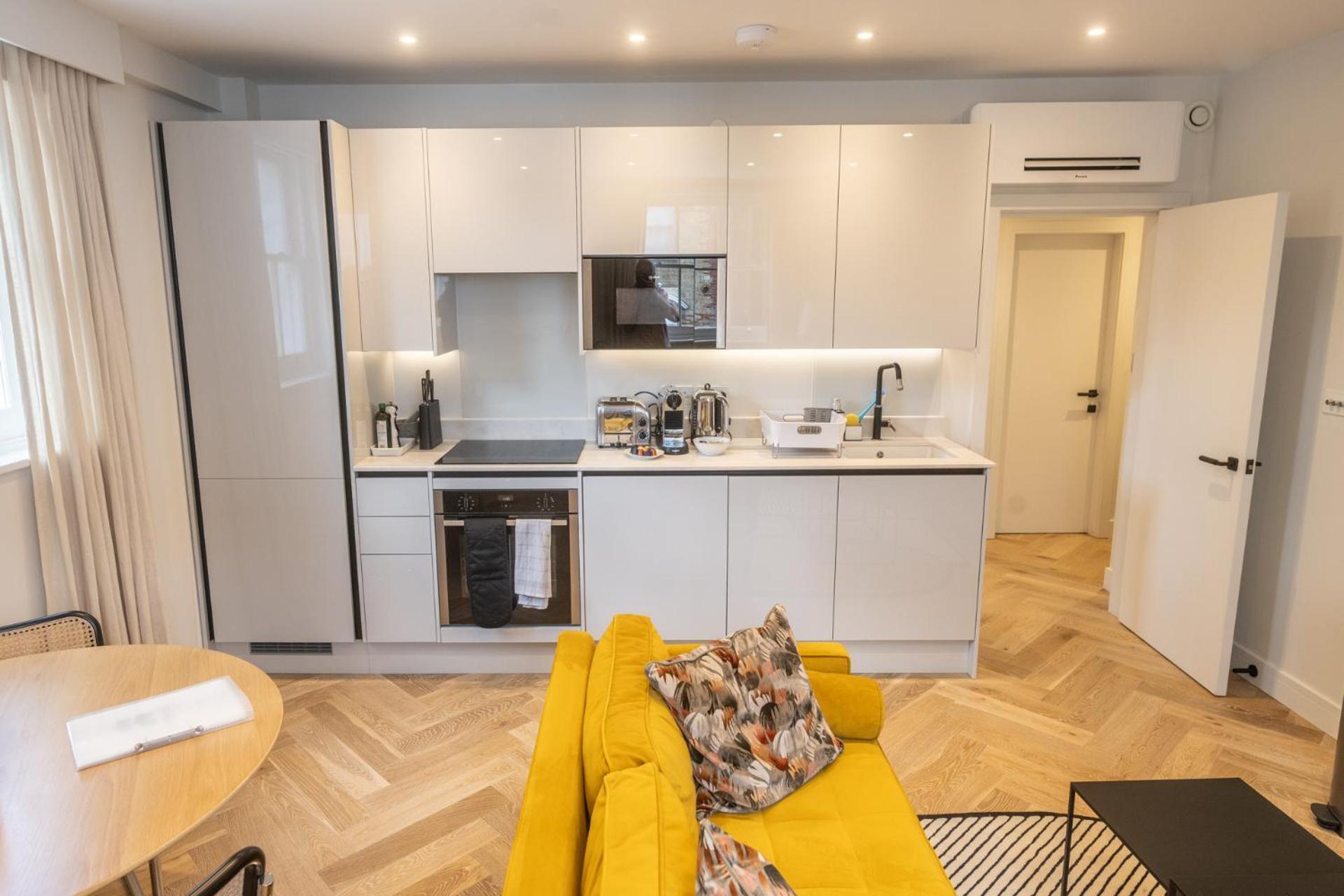 Modern, Stylish Newly Refurbished 2Nd Floor Apartment In Fitzrovia London Eksteriør bilde