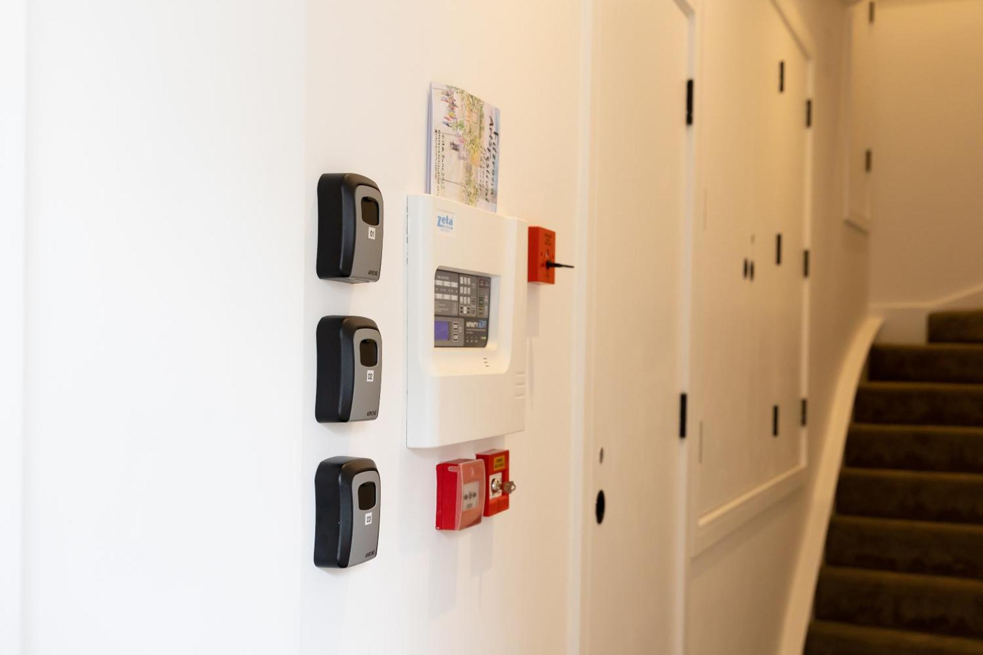 Modern, Stylish Newly Refurbished 2Nd Floor Apartment In Fitzrovia London Eksteriør bilde