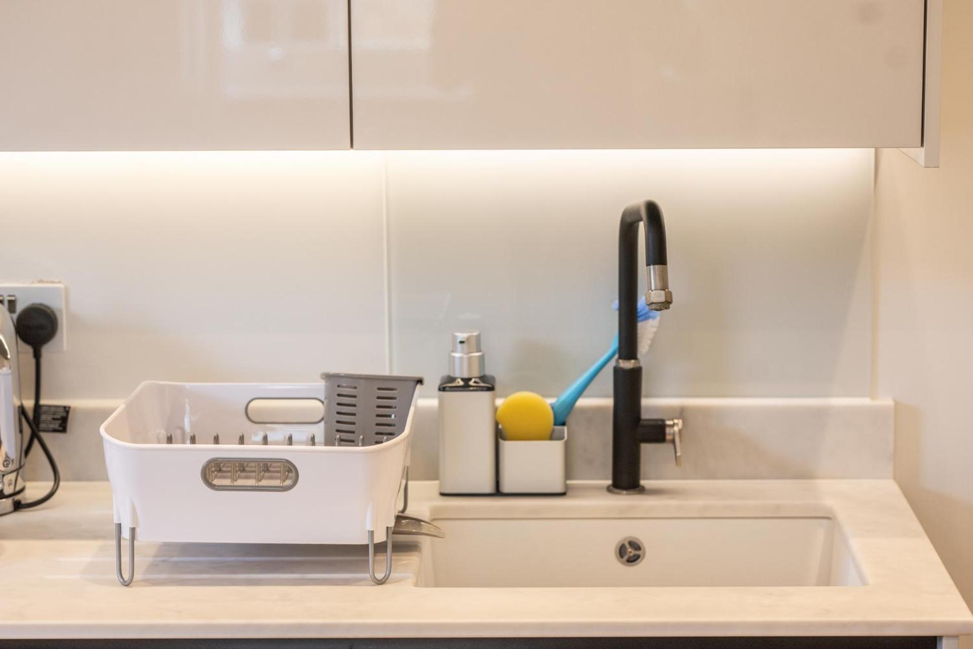 Modern, Stylish Newly Refurbished 2Nd Floor Apartment In Fitzrovia London Eksteriør bilde